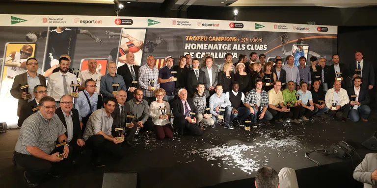 Mundo Deportivo premia el CEFUC i el CF Castellciutat pels resultats de la temporada 2013-2014