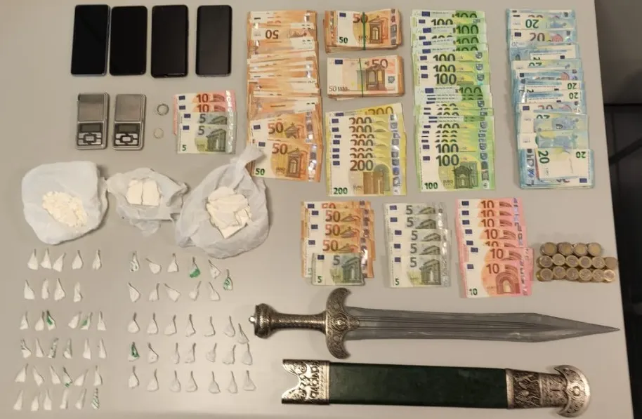 Els Mossos d'Esquadra i la Policia Local desmantellen a Pineda un punt de venda de cocaïna