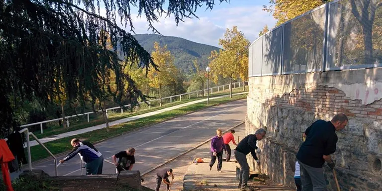 ERC La Seu fa una jornada de neteja al camí de la Palanca