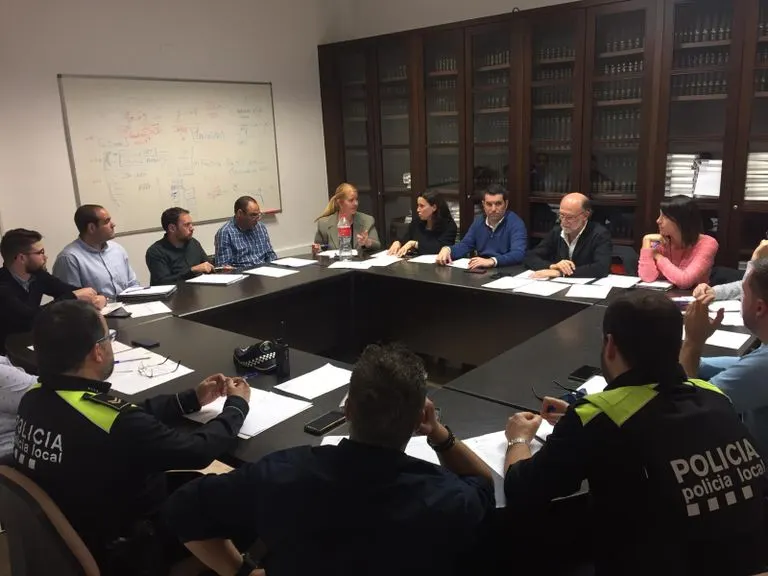 L'Ajuntament de Pineda tanca equipaments municipals i suspèn actes i activitats programades
