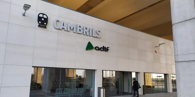 Renfe posa a la venda els abonaments gratuïts per trens regionals i de rodalies