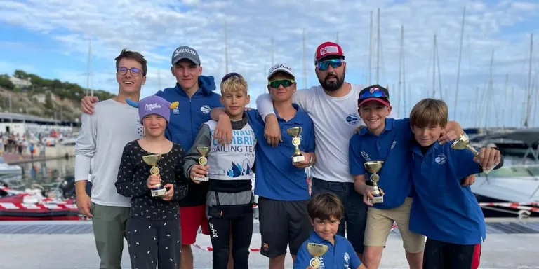 L’equip d’Optimist del Club Nàutic Cambrils aconsegueix cinc trofeus al 15è Memorial Estruch Optimist