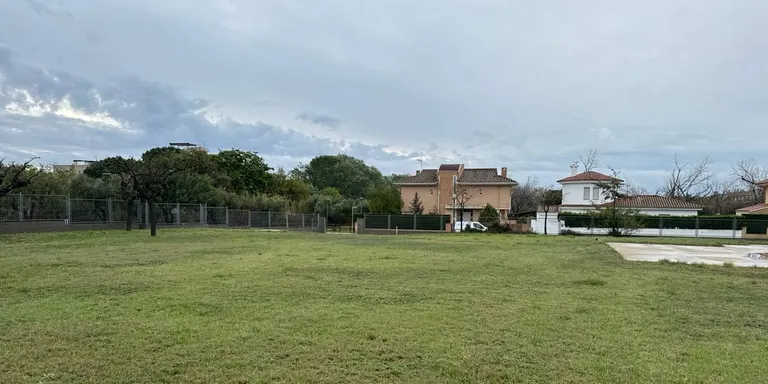L’Ajuntament de Cambrils comença a habilitar els primers aparcaments dissuasoris