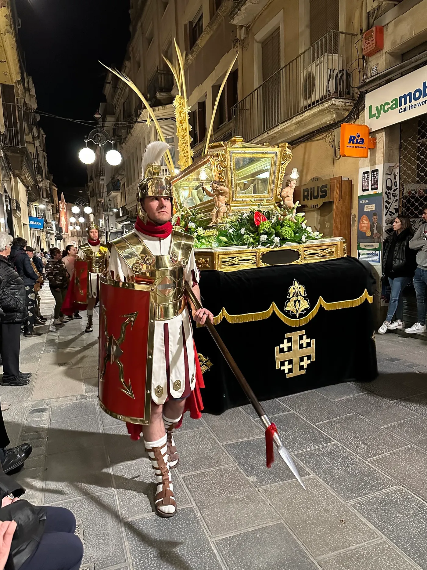 La Processó del Sant Enterrament commemora el vintè aniversari de la represa