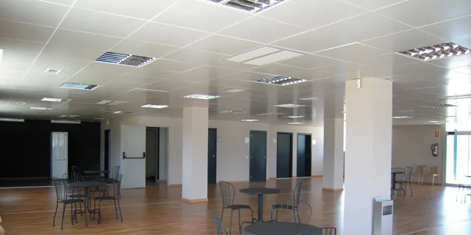 El DPTOP adjudica la construcció de deu hangars i un restaurant a l'aeroport de la Seu