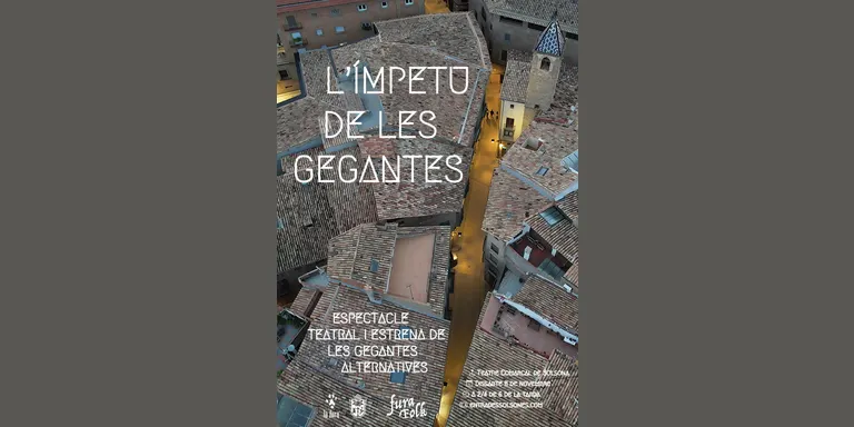 Un jove solsoní estrena una parella de gegantes alternatives a partir d'un espectacle teatral