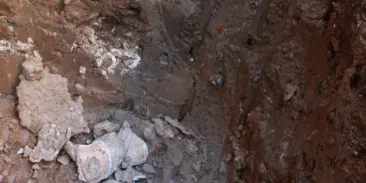 Troben restes humanes d'un antic cementiri a la Seu d'Urgell