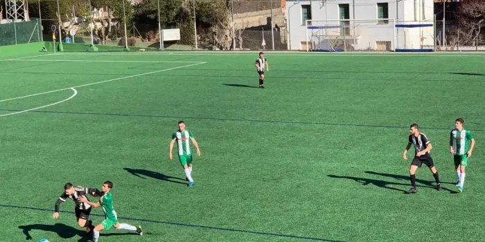 El primer equip del CF Arenys segueix amb la bona ratxa de resultats