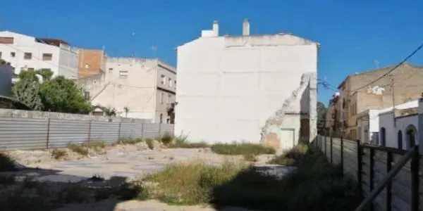 Torredembarra explora vies de finançament per a la construcció dels nous habitatges tutelats d’Onada al Nucli Antic