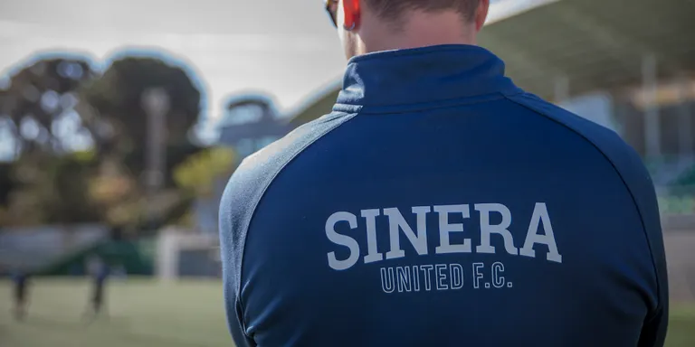 Carles Moya dimiteix com a entrenador del primer equip del Sinera United
