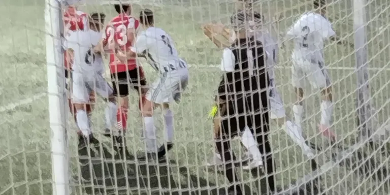 La UE Valls cau en l’últim partit de pretemporada