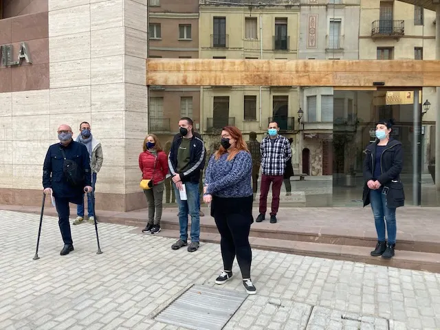 Els partits de l’oposició de l’Ajuntament de Caldes es posicionen conjuntament en contra de l’aparcament provisional a l’altre costat de la Riera