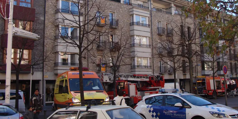 Incendi en un pis del passeig Pasqual Ingla