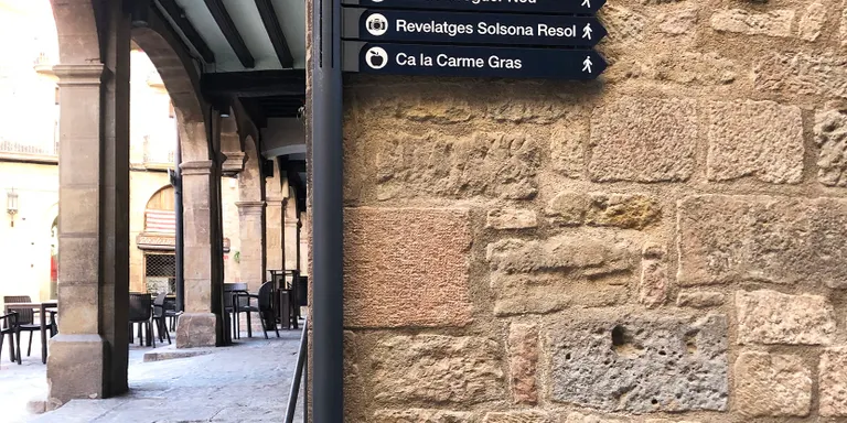 Solsona ampliarà la senyalització comercial integrada amb informació d'una cinquantena d'establiments