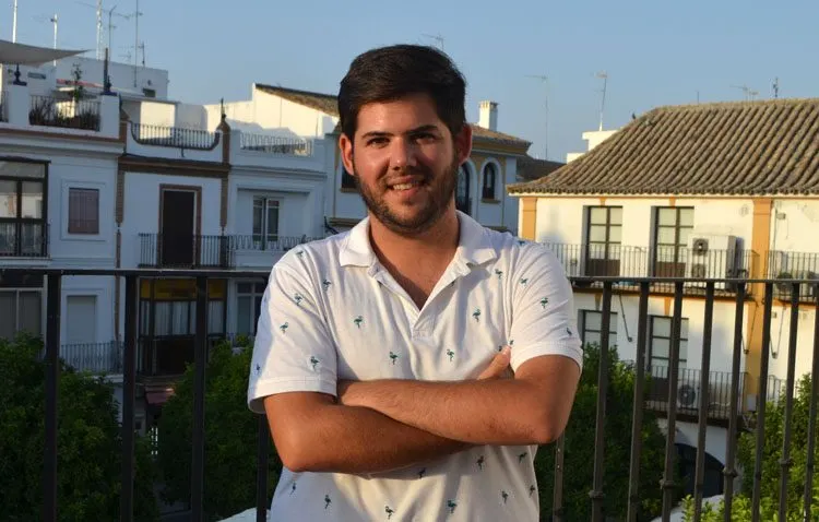 «Ar Kike» presenta su single «Hueco en tu maleta»