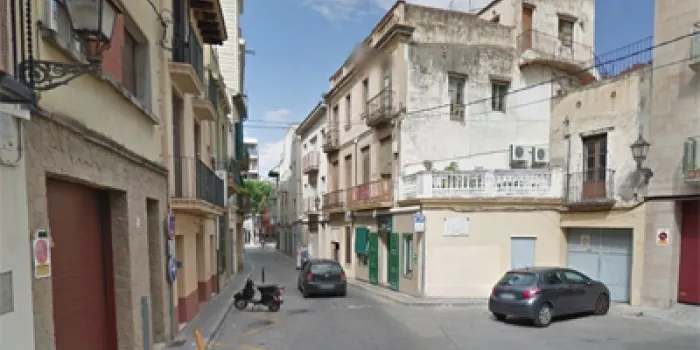L’Ajuntament i els veïns del carrer de la Perera acorden que les obres de reurbanització comencin passat l’estiu