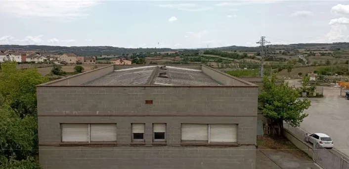 El Consell Comarcal arranjarà la teulada del local d'entitats de l'avinguda de Sant Jordi