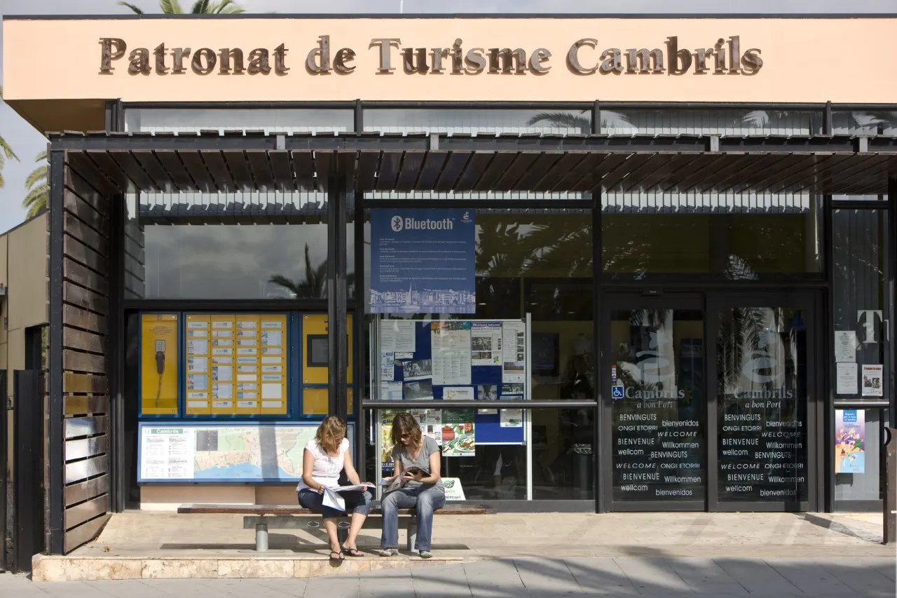Més de la meitat de les persones ateses a l’Oficina de Turisme de Cambrils són estrangeres