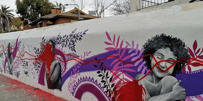 Nou atac al mural dedicat al rebuig a la violència masclista