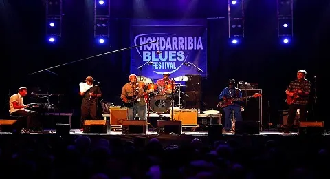 117.474 VEHÍCULOS HAN ENTRADO A HONDARRIBIA EN LOS CUATRO DÍAS DEL FESTIVAL DE BLUES