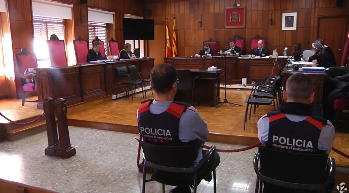 Multitudinària presentació del torneig benèfic de veterans de l'Olímpic
