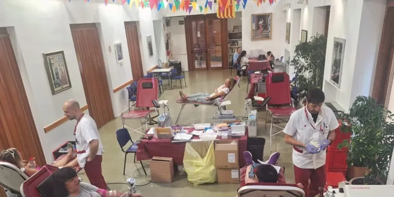 La jornada de donació de sang de Begur recull 33 donacions al Casal de la Gent Gran