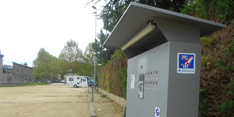 En funcionament l'aparcament d'autocaravanes de la Seu