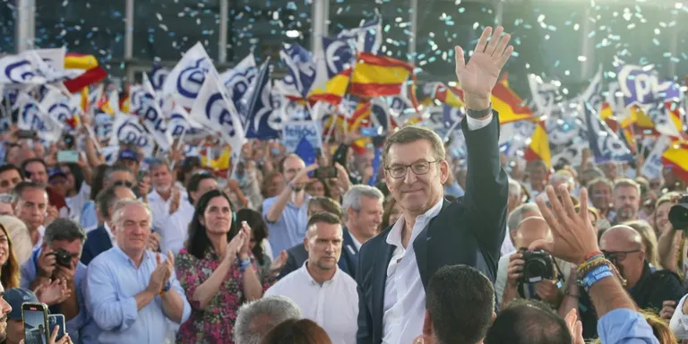 El PP guanyaria (145-150) però no està clar si sumaria majoria absoluta amb Vox, segons el sondeig de RTVE i la CCMA