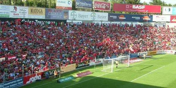 El Nàstic i el Reus Deportiu decideixen prohibir els càntics violents i els insults cap als equips rivals