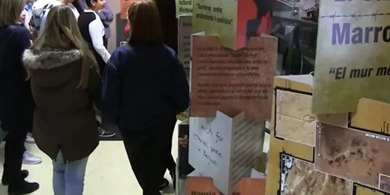 Una mostra a l'Antiga Estació ensenya els diferents "murs de la vergonya" que hi ha al món