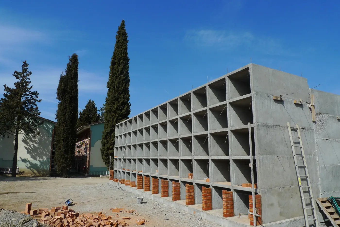 L’Ajuntament de Solsona treu a concurs la construcció de 70 nínxols nous al cementiri municipal