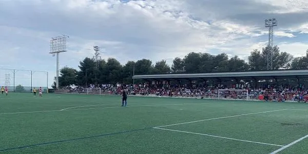 El Roda s’acomiada de Segona amb un empat d’orgull davant l’Ampolla (3-3)