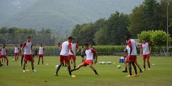 El Nàstic completa el primer dia d’stage de pretemporada a Olot