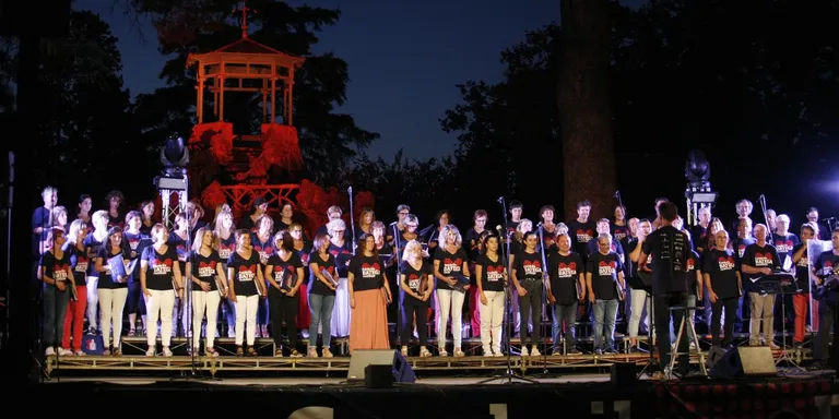 El concert solidari ‘Cambrils Batega’ aconsegueix 14.250 euros per la lluita contra el càncer i l’ELA