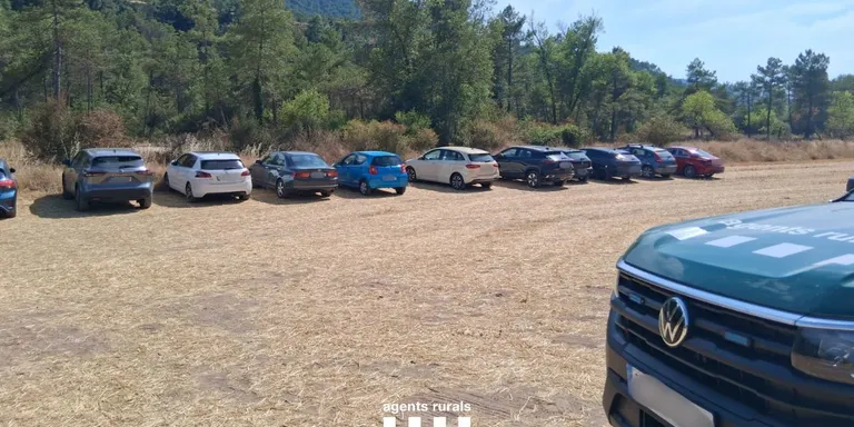 Els Agents Rurals i els Mossos d’Esquadra denuncien onze vehicles més a la Ribera Salada per entrar-hi amb els accessos tancats