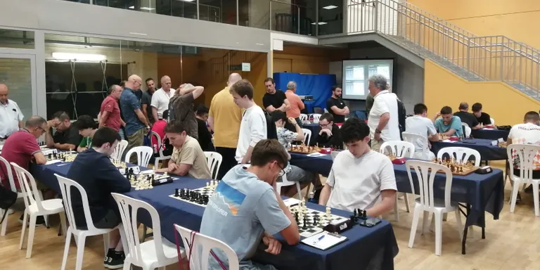Igualtat en les primeres posicions de l'Open Internacional d'Escacs de Torredembarra