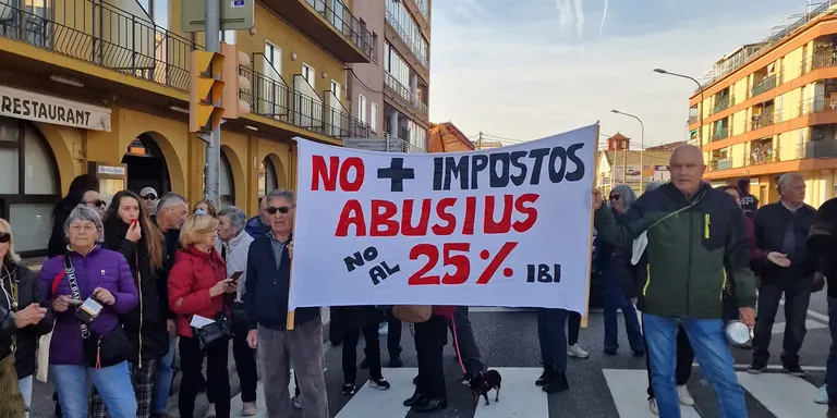 Nova mobilització contra la pujada d'impostos a Pineda