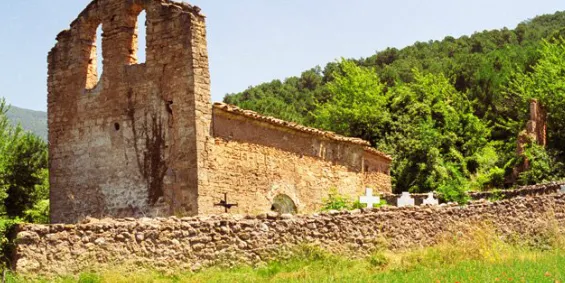 Obres de restauració de la teulada de Santa Eulàlia de les Anoves
