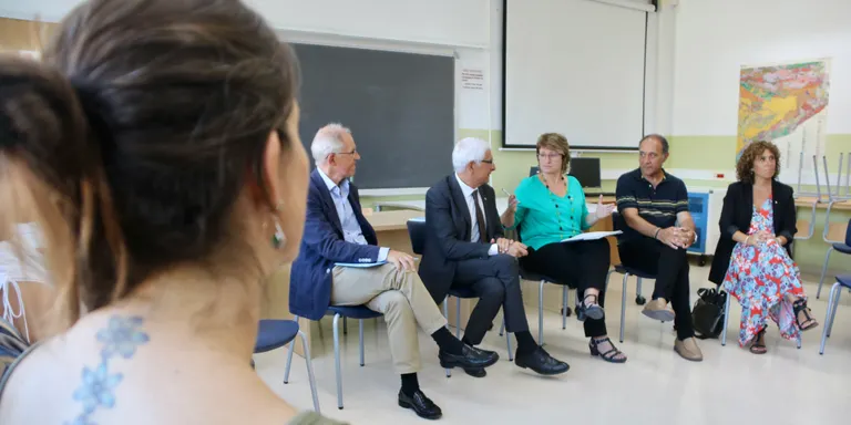 Tots els instituts catalans tindran aquest curs una infermera per atendre casos sobre salut i benestar emocional