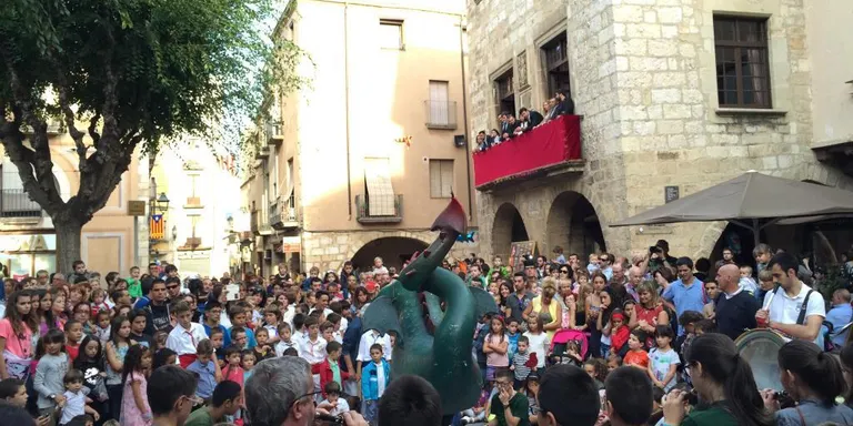 La Revista Sió presenta el col·leccionable 'Postals d'Agramunt' en format libre