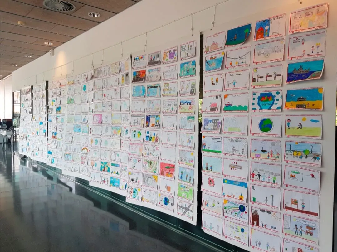 Exposició de les obres presentades al Concurs escolar de dibuix del gOvi