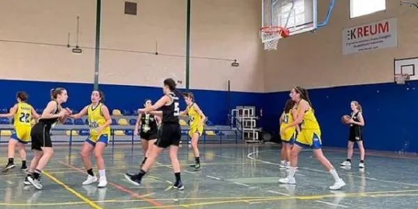 El Cadet ‘A’ del BBG rep al CB Valls amb la intenció de fer bo el factor pista