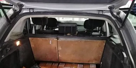 Decomís de més de 700 paquets de tabac a la Farga de Moles