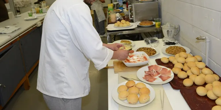Rubí Forma ofereix un Programa de Formació i Inserció en Auxiliar d'hoteleria
