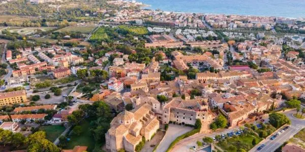 Altafulla comptava a principis del 2025 amb 5.856 habitants, són dos mil més que ara fa 21 anys