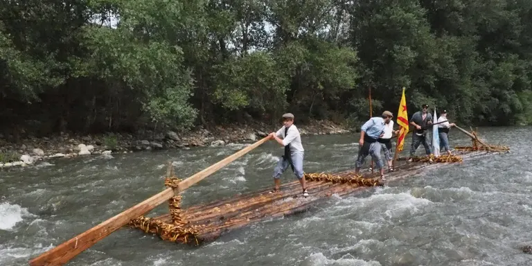 Coll de Nargó viu la darrera Baixada dels Raiers a l'estiu