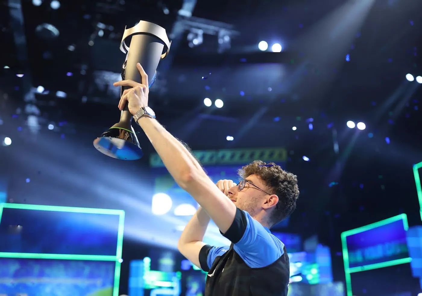 El cambrilenc Andoni Payo es proclama campió del món de FIFA amb Movistar Riders