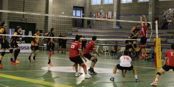 El CEVOL Torredembarra cau en el derbi contra el Sant Pere i Sant Pau (3-1)