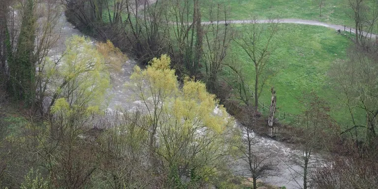 Protecció Civil adverteix del risc de crescuda dels rius per la pluja