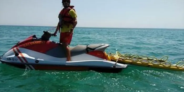 S’han fet 10 evacuacions amb ambulància a les platges d’Arenys de Mar en el que portem d’estiu